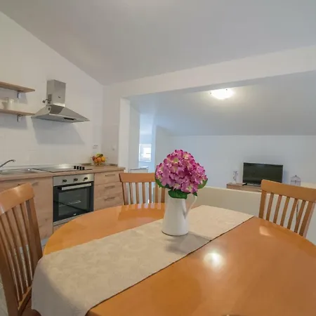 Apartment Middle Istra Pazin